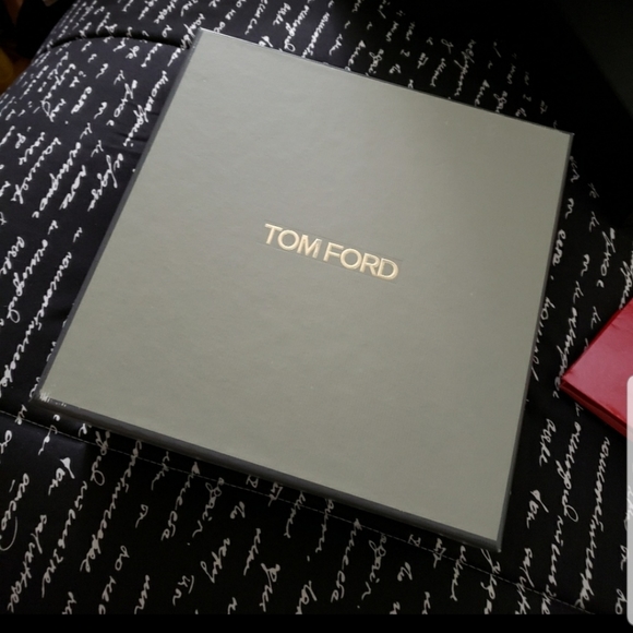 TOM FORD ITALIAN LEATHER COSMETIC POUCH - Picture 4 of 7